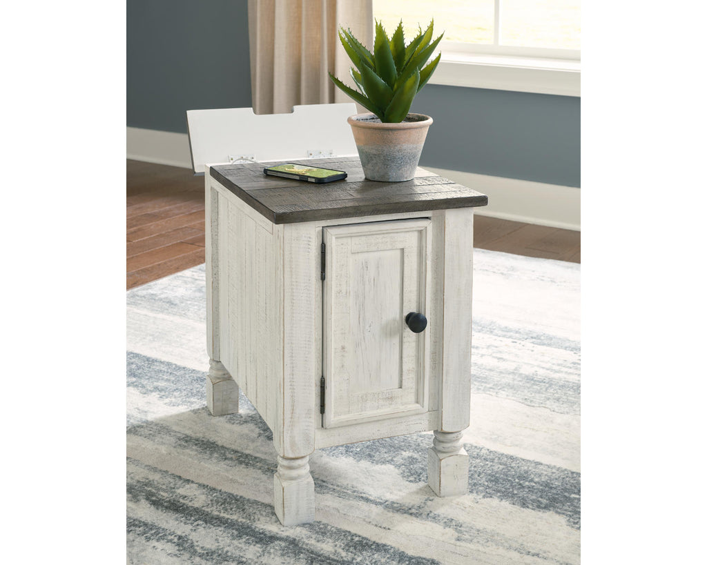 White/Gray Chairside End Table Z276561