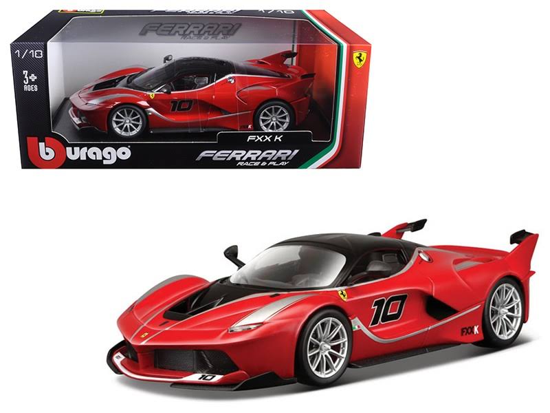 Red 1/18 Diecast Model Car Y2676