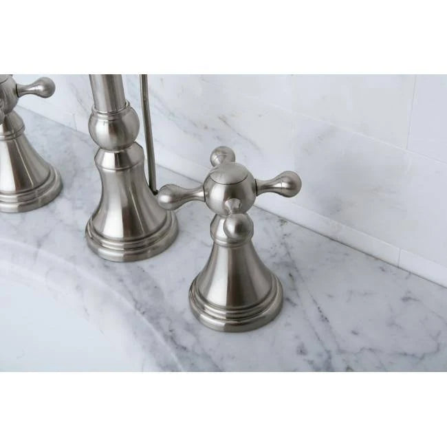 Polished Chrome Widespread Lavatory Faucet with Brass Pop-Up I471