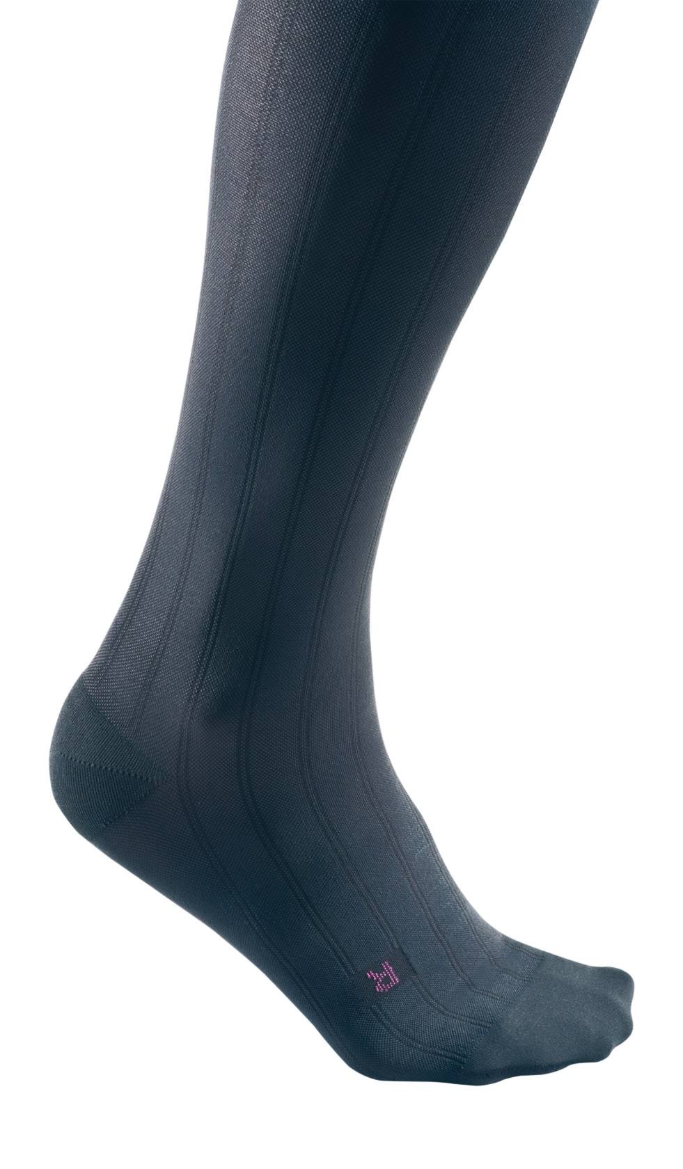 Knee High 30-40 mmHg Extra Wide Calf C94401