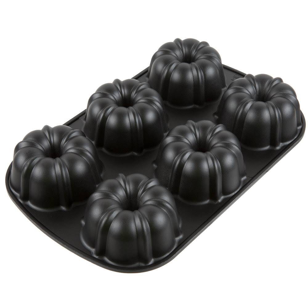 6-Cavity Bundt-lette Cake Pan Q4270