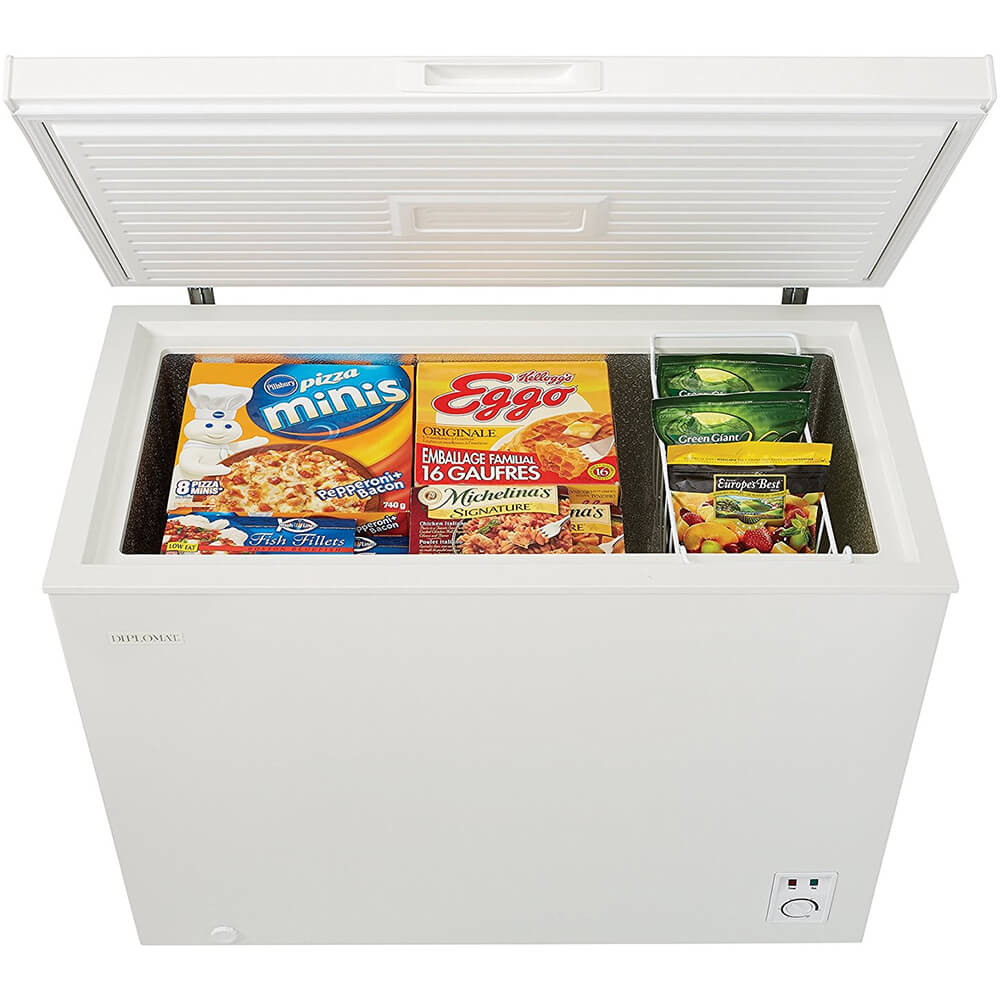 7.0 Cu. Ft. White Chest Freezer Q9699