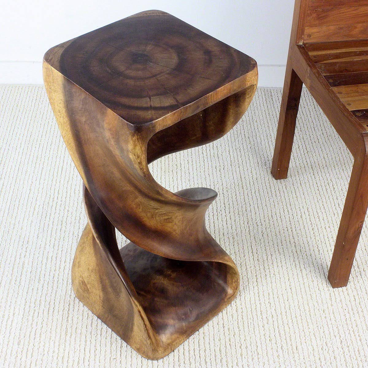 26x22 H Walnut Double Twist Q7392
