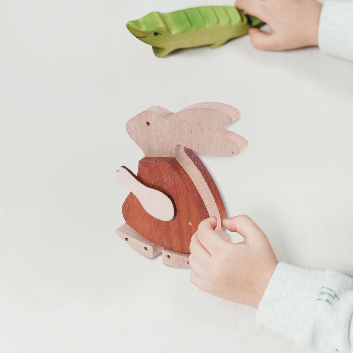 Red Rabbit Wooden Crafts Toys Playset U535858