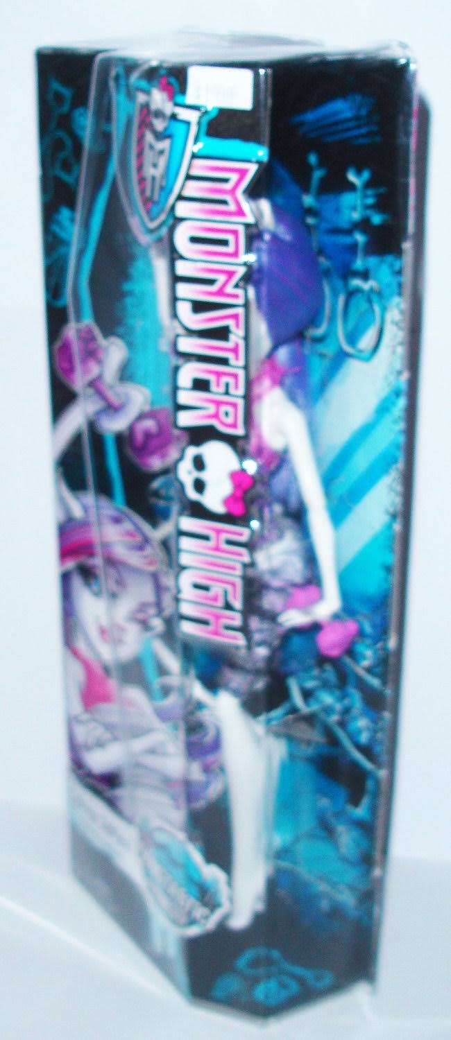Monster High Fangtastic Fitness Catrine DeMew Doll W792
