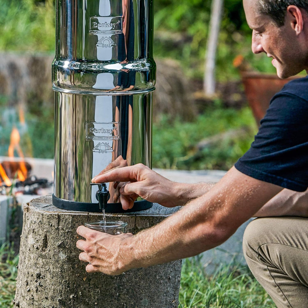 Gravity-Fed Water Filter with 2 Black Berkey Purification Elements J9418