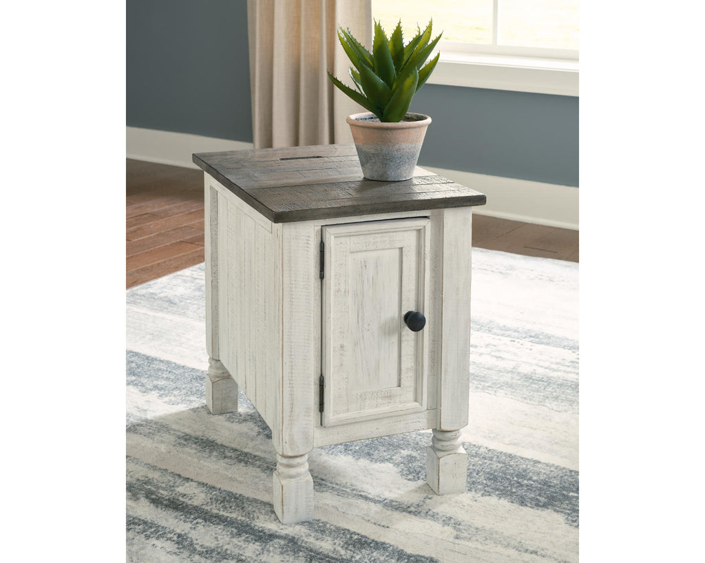 White/Gray Chairside End Table Z276561