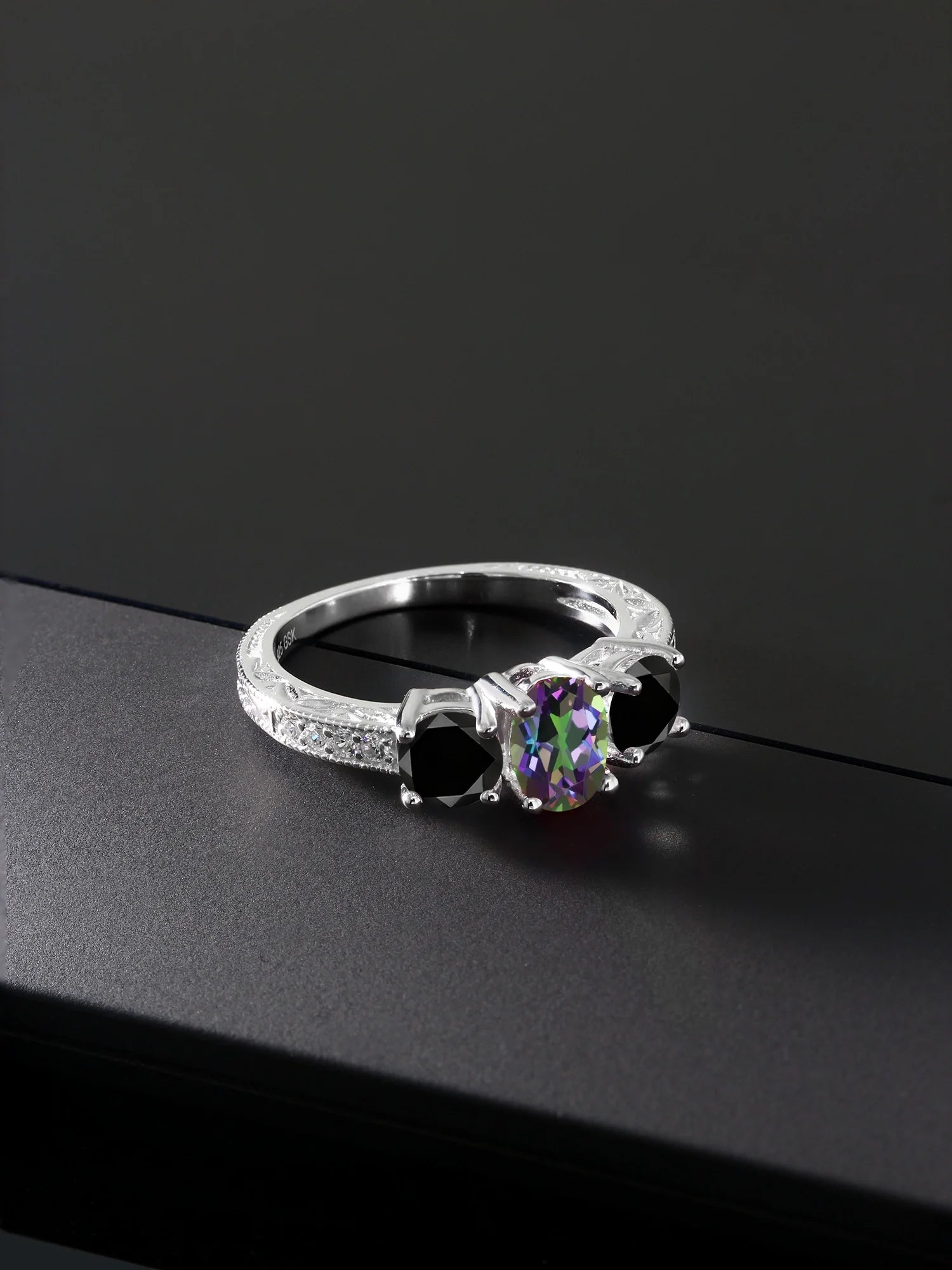 Oval Green Mystic Topaz Black Diamond 925 Sterling Silver Ring S61102