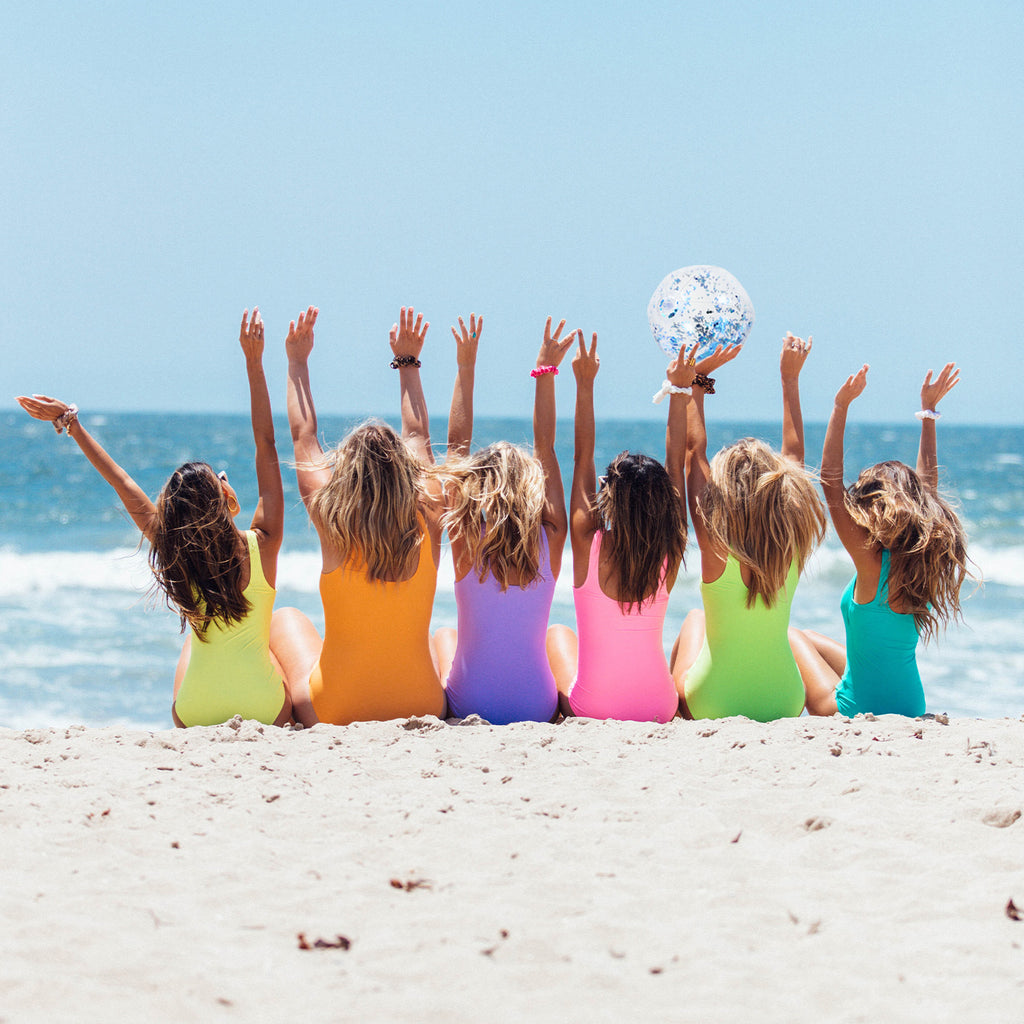 4Pcs Glitter Beach Balls with Inflators H921