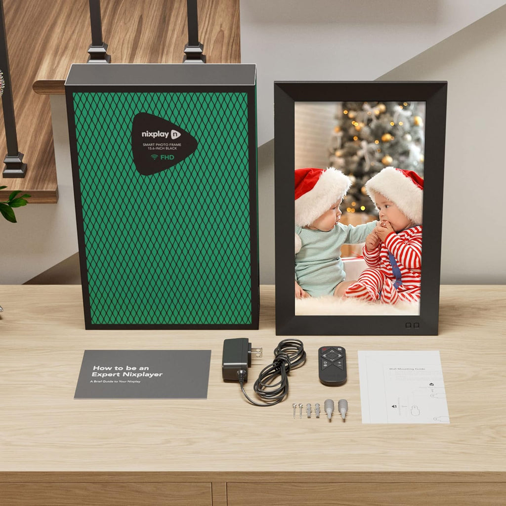 15.6 inch Smart Digital Photo Frame with WiFi Z3451