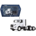 White 1/50 Diecast Model Car Y844330
