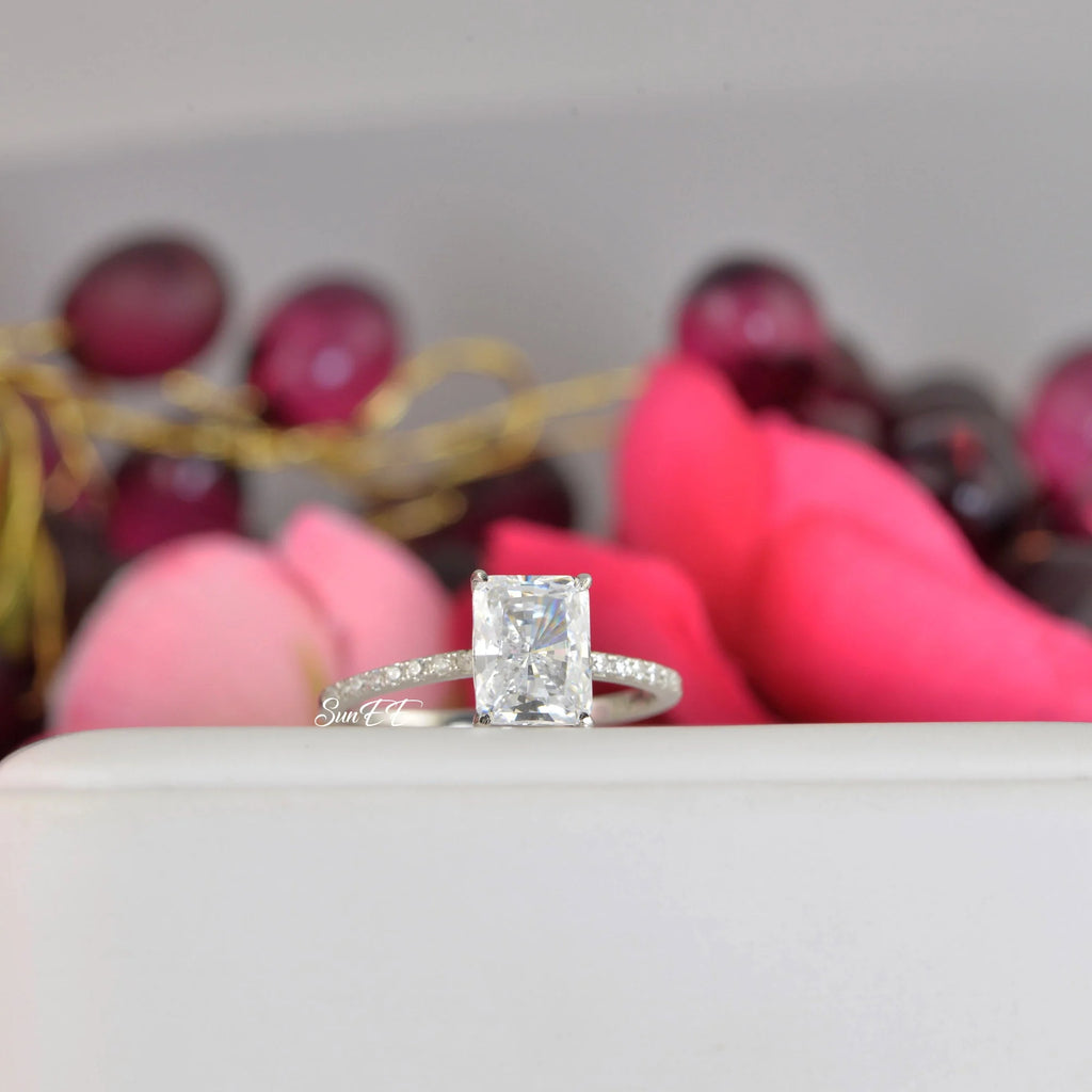 Radiant Cut Engagement Ring 925 Sterling Silver C985780