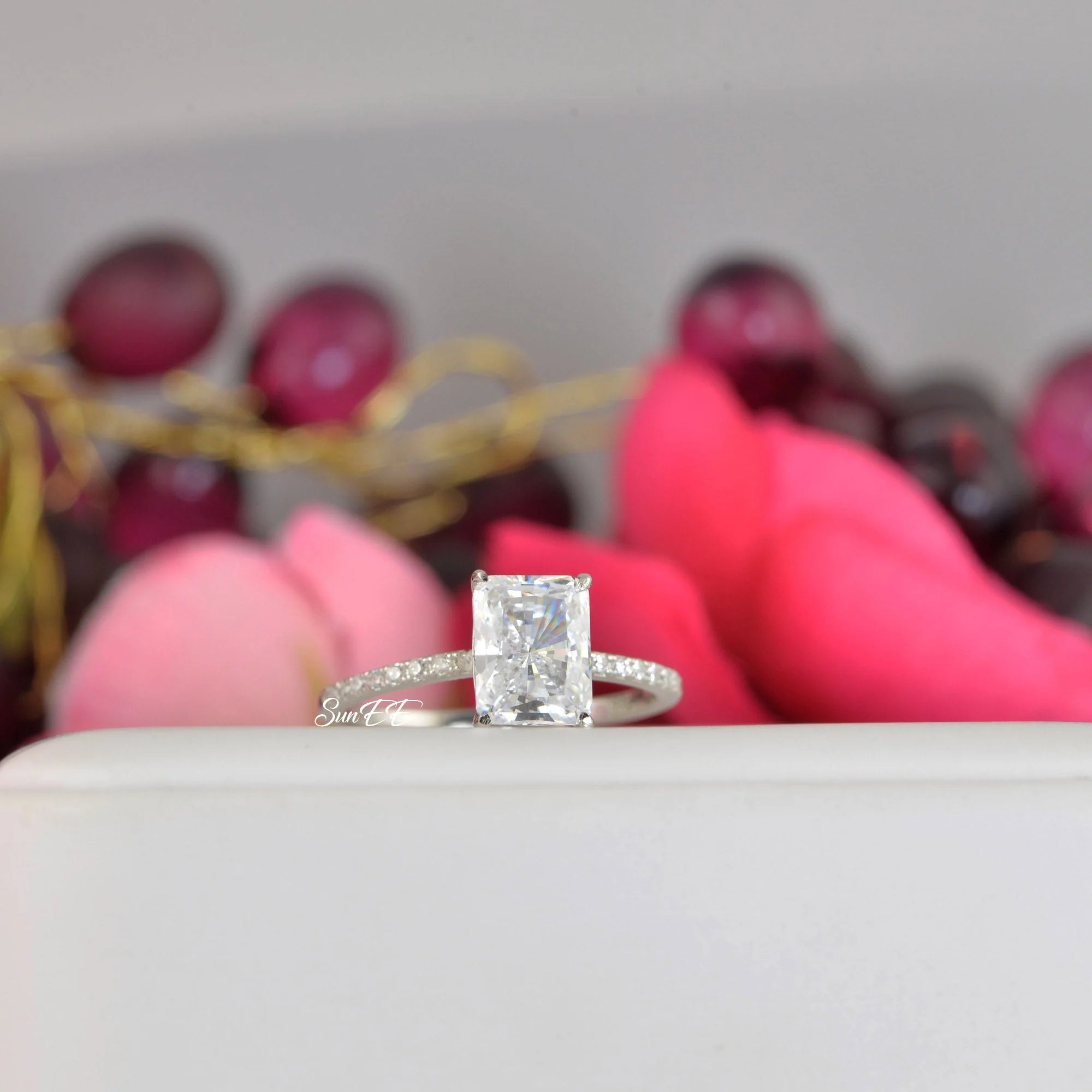 Radiant Cut Engagement Ring 925 Sterling Silver C985780