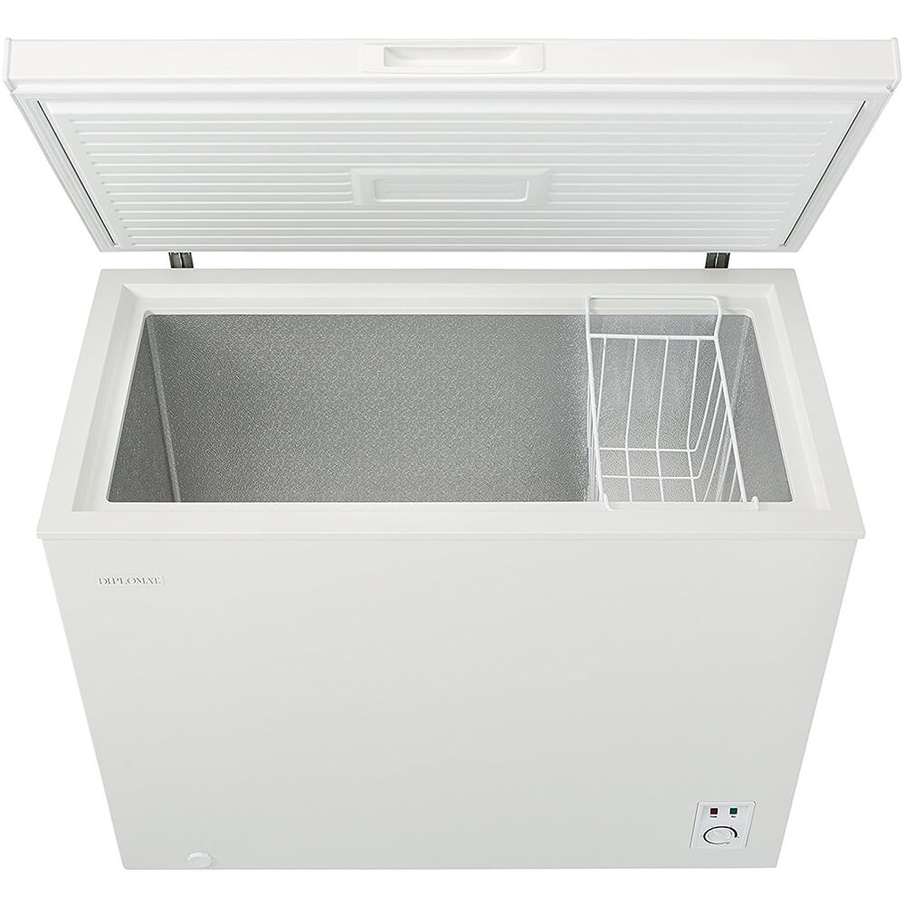 7.0 Cu. Ft. White Chest Freezer Q9699