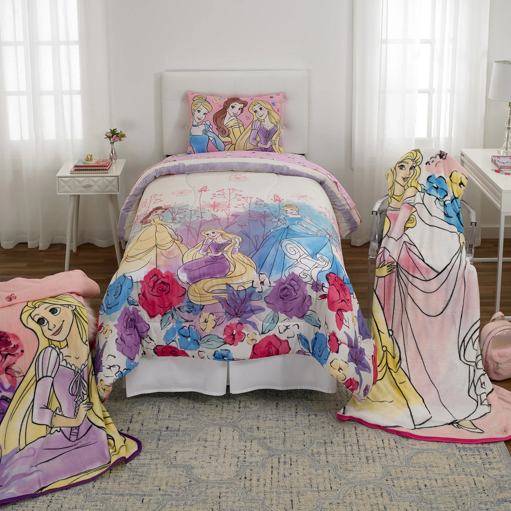 Pink and White Reversible Kids Comforter and Sham Set E171