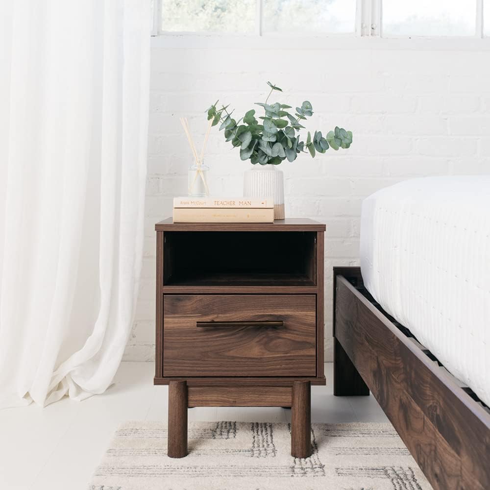 One Drawer Nightstand, Brown Z498659